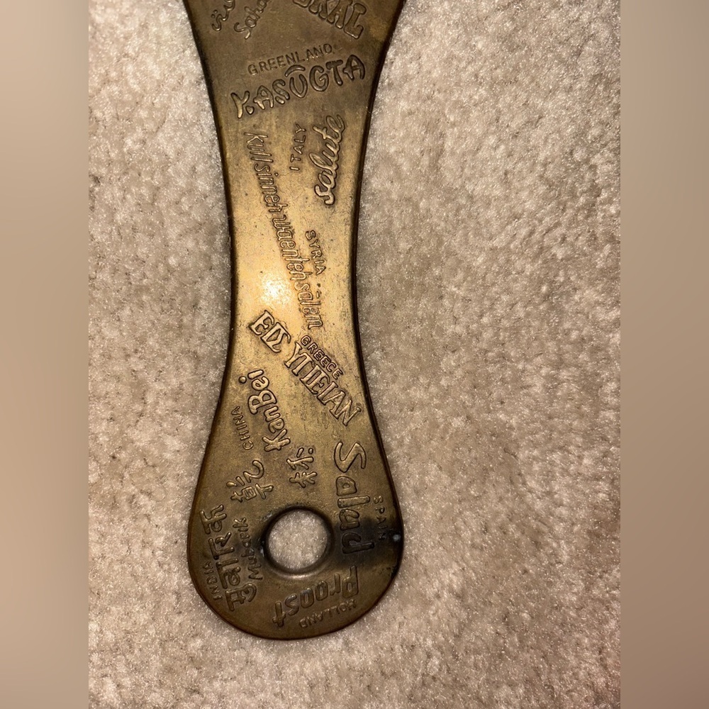 Vintage BRANDENBURGER TOR Berlin BOTTLE OPENER - Germany Beer Brass Tone - 9.5" - Picture 4 of 8